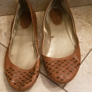 Cute brown flats